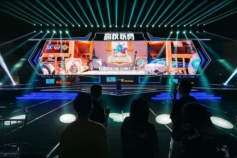 Goodell Hugged 32 Grown Men on Live Television Last Night and We’re Calling It a Sporting Event